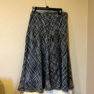 Jones New York collection Modlock midi skirt navy blue with white